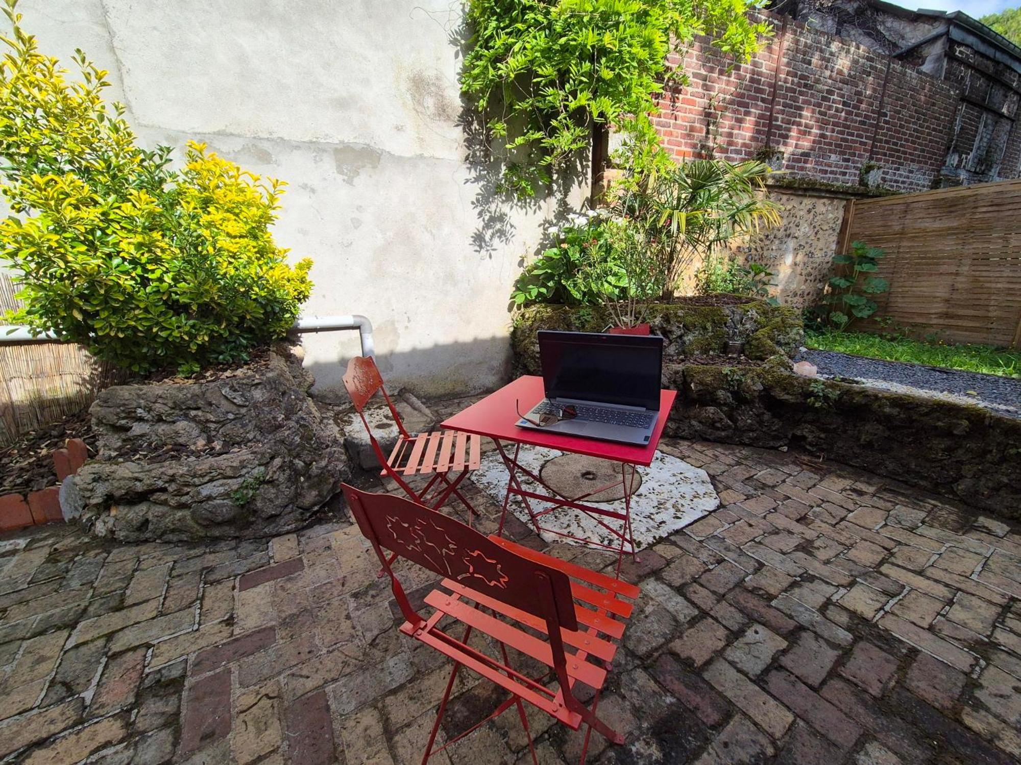 Apartmán Halte - Illinois Les Andelys Exteriér fotografie